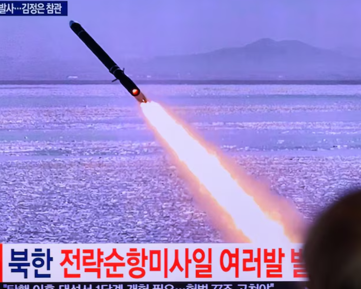 Corea del Norte lanzó “varios” misiles balísticos al mar de Japón (Una vez más)