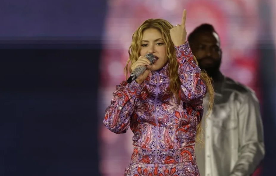 Shakira se despide de Madrid con concierto sorpresa