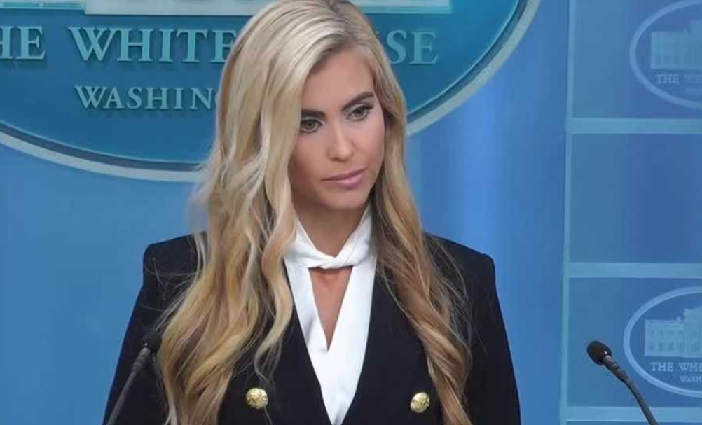 Critican a la nueva vocera de la Casa Blanca tras su debut
