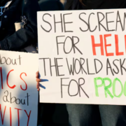 El profesorado de Cornell debate una moción de censura