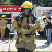 ¡Simulan incendio en Ximbal y evacúan visitantes!
