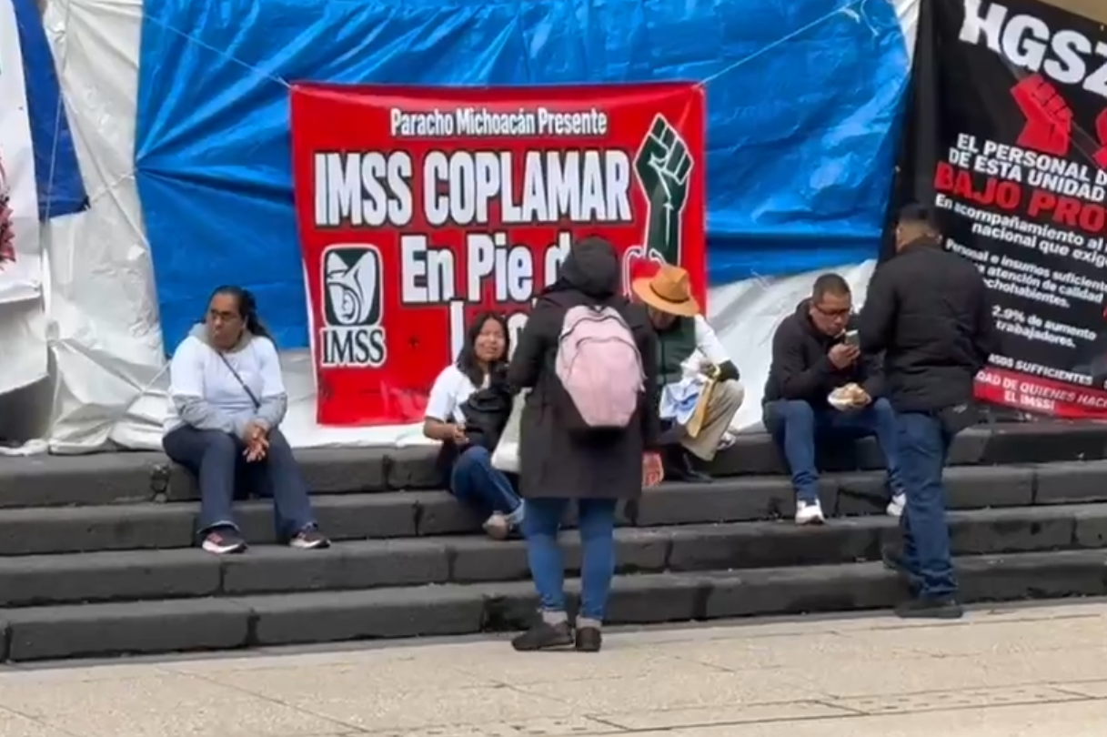 Trabajadores del IMSS realizan cierres intermitentes en Reforma