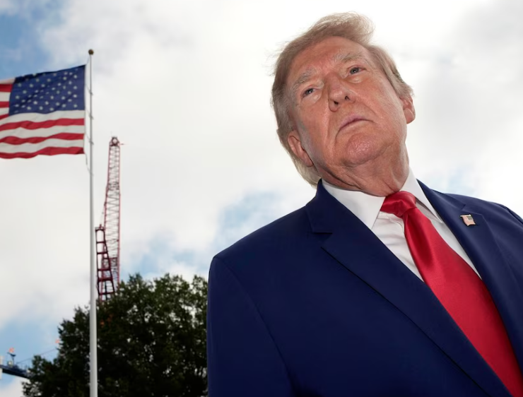 Aprobación de Trump cae a un mínimo histórico