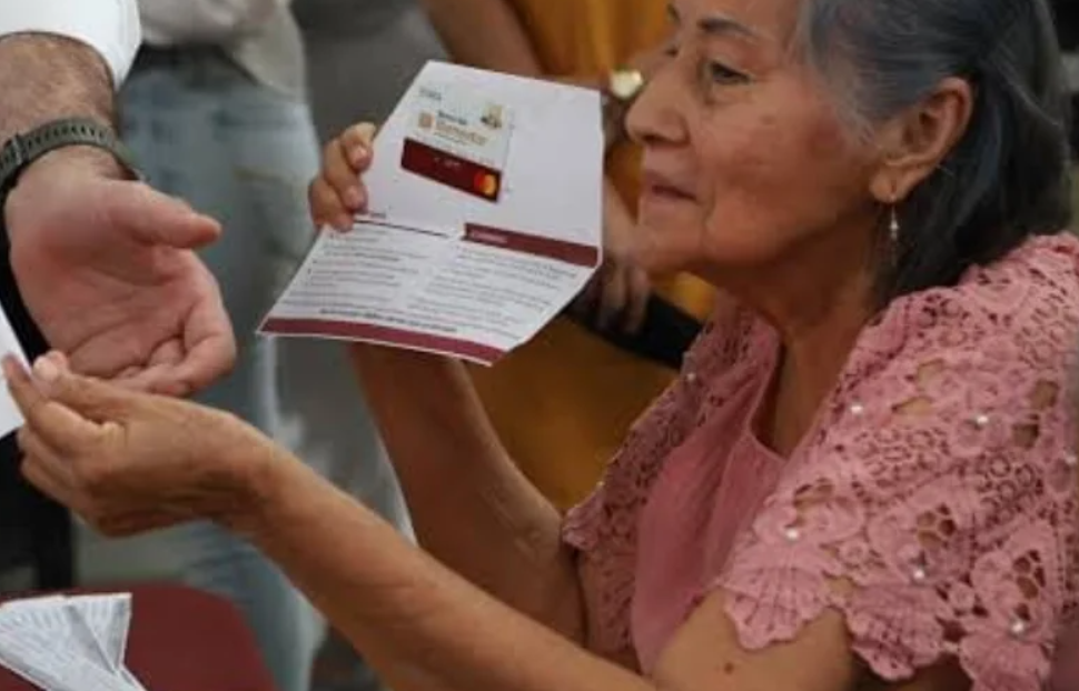 ¿Dónde reportar una tarjeta extraviada?
