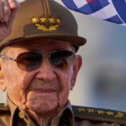 Florida emite una orden de arresto contra Raúl Castro
