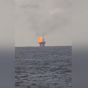 Pemex descarta lesionados tras fuego en Campeche