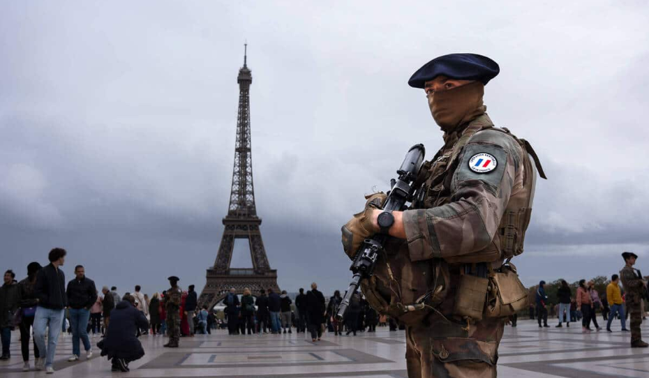 Francia militarizará sus calles ante el aumento de protestas