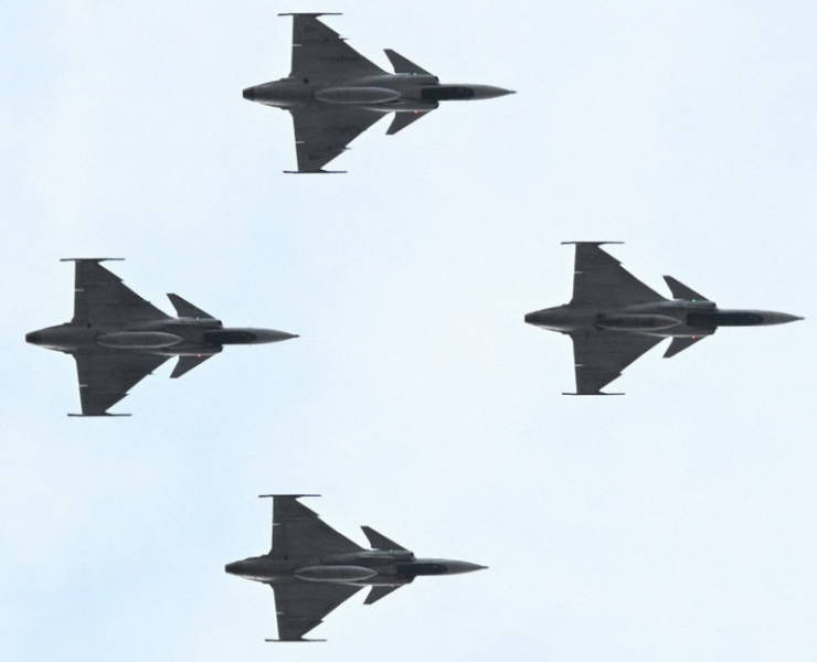 Aviones militares chocan en Filipinas dejando cuatro muertos