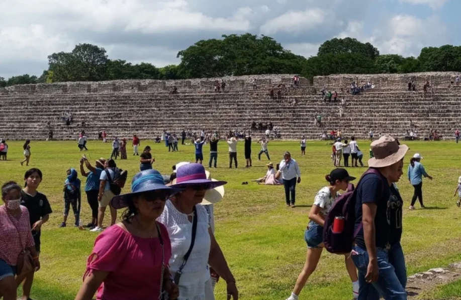 ¿Cómo beneficia el movimiento turístico a Campeche?