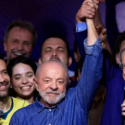 Lula gana las elecciones de Brasil con una remontada histórica