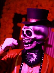 El Desfile de catrinas 2026 contará con 300 talentos distribuidos en 30 contingentes, además de música, alebrijes, mojigangas, zanqueros y una catrina monumental que llenarán de color las calles de Mérida.