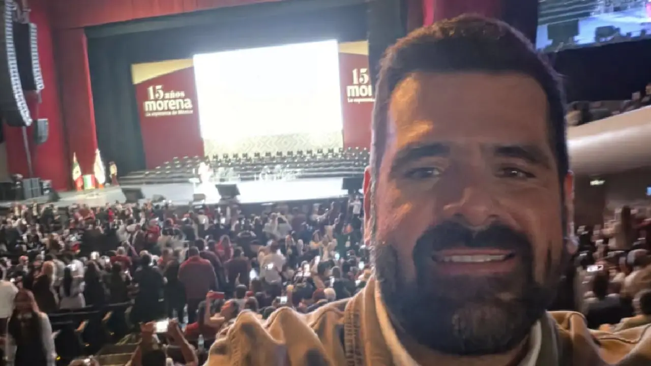Daniel Casasús participa en celebración por los 15 años de Morena