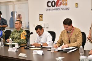 El gobernador Javier May Rodríguez encabeza las acciones preventivas ante el frente frío número 2, con vigilancia permanente y coordinación entre autoridades para proteger a las familias tabasqueñas.