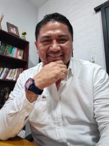 El Dr. Julio César Hernández León, líder y fundador de “Hasta el Último Choco”, llamó a conducir el proceso interno de Morena con unidad, congruencia y responsabilidad durante la selección de coordinadores de la Defensa de la Transformación en Tabasco.
