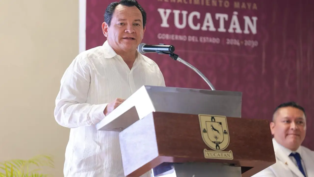 Jóvenes de Kanasín reciben su cofia 82 estudiantes comienzan una nueva etapa