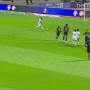 Julián Quiñones brilló en su regreso con gol y dos asistencias en Arabia Saudita