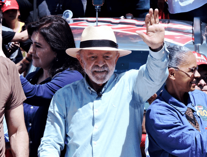 Lula busca otro mandato al frente de Brasil