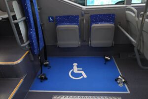 Las personas con discapacidad permanente que cuenten con la credencial MOBI de Tarifa Cero podrán viajar gratuitamente en la Ruta 17 Leona Vicario de Cancún, a partir del inicio del pago electrónico.