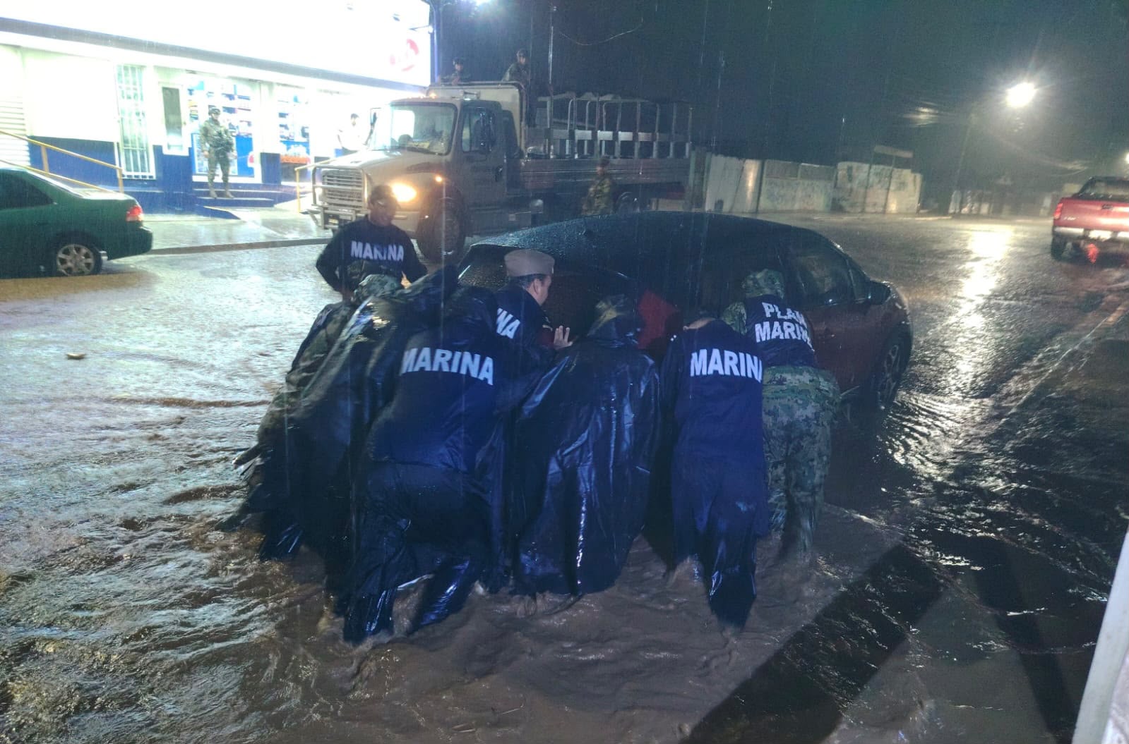 Semar mantiene activo el Plan Marina ante el avance del huracán “Simón”