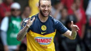Matías Vuoso, exdelantero del América, será una de las figuras que revivirán la pasión azulcrema en el Duelo de leyendas en Mérida, un encuentro que reunirá a grandes referentes del futbol mexicano.