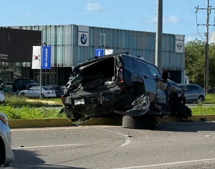 Mega carambola en la Mérida-Progreso deja cinco heridos y caos vial