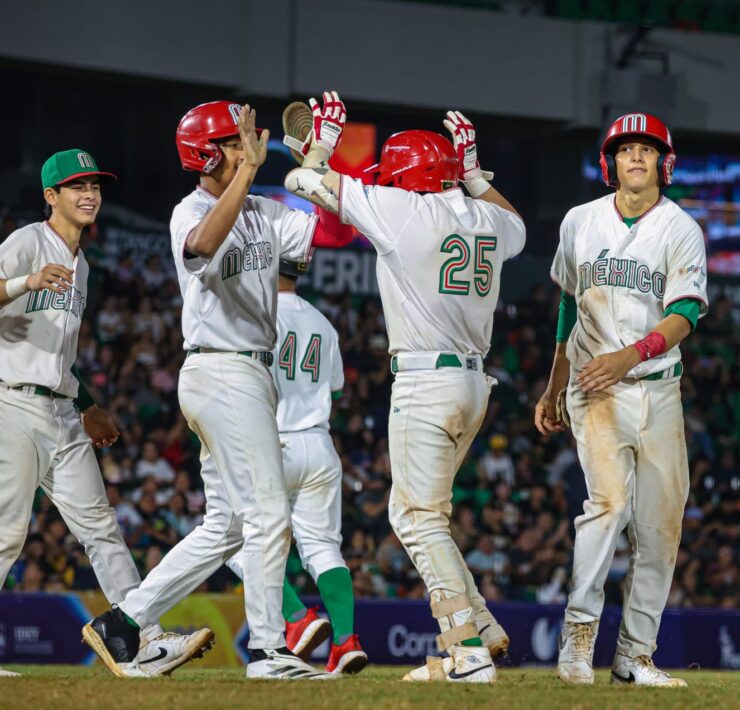 México aplasta a Nicaragua