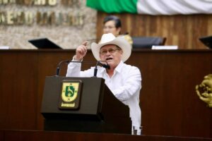 Wilmer Monforte aparece entre los posibles aspirantes de Morena a la diputación federal por el Distrito 1, con cabecera en Valladolid, Yucatán.