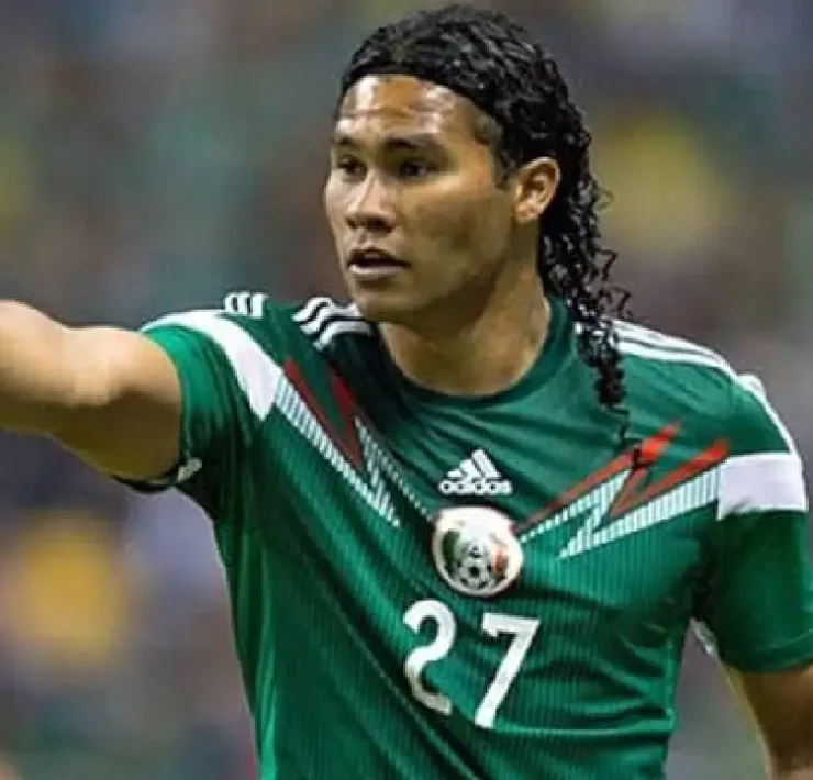 Mundialista con México ingresa a la política Gullit Peña busca candidatura en León