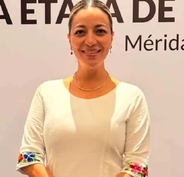 Naomi Peniche se registra para coordinar el Distrito 4 Federal por Mérida