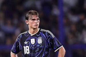 Nicolás Paz marcó el segundo gol de Argentina ante Benín al minuto 61 y se sumó a la fiesta de la Albiceleste en una noche marcada por la despedida de Lionel Messi.