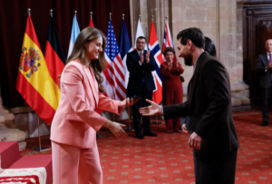 Lionel Messi continúa haciendo historia en el fútbol mundial. El capitán argentino suma el Premio Princesa de Asturias de los Deportes 2026 a su brillante trayectoria, consolidando un legado que inspira a millones de aficionados.