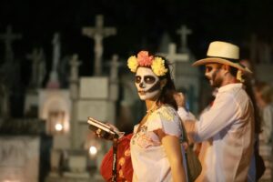 Bajo el lema “Recuerdos de corazón”, una de las expresiones más representativas del Janal Pixán, convocó a meridanas, meridanos y visitantes para compartir una tradición