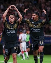 Roberto “Piojo” Alvarado mandó el servicio que terminó en autogol de Agustín Oliveros, dando a Chivas la victoria por 1-0 ante Necaxa en la Jornada 13 del Apertura 2026.