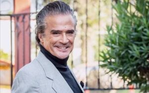 Gárgola sorprendió a los seguidores de ¿Quién Es La Máscara? durante el estreno de la octava temporada. Aunque los investigadores apostaron por otras celebridades, ninguno logró descubrir que detrás del personaje estaba René Casados.