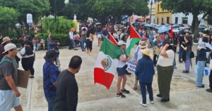 Movilización que partió del parque de Santiago hacia el Palacio de Gobierno
